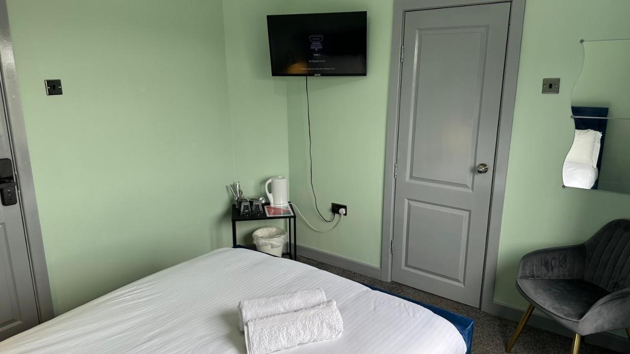 Homestay In Уолсолл Экстерьер фото
