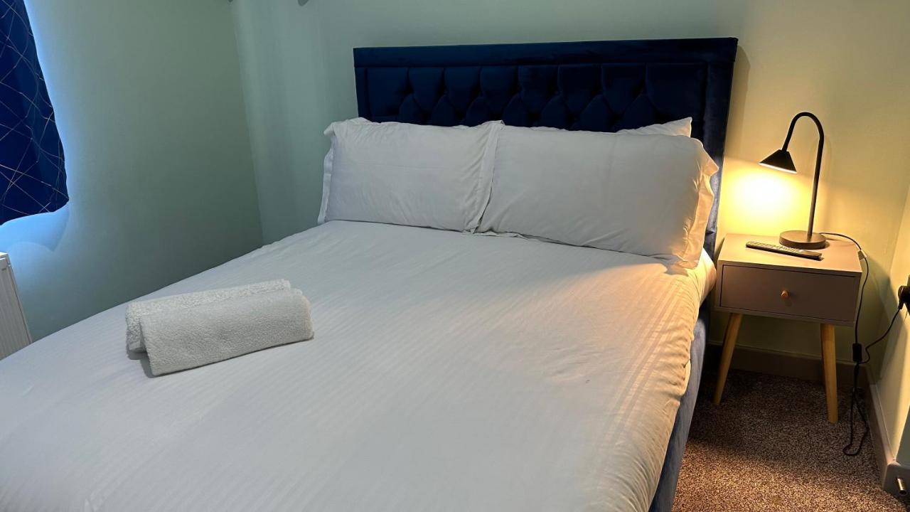 Homestay In Уолсолл Экстерьер фото